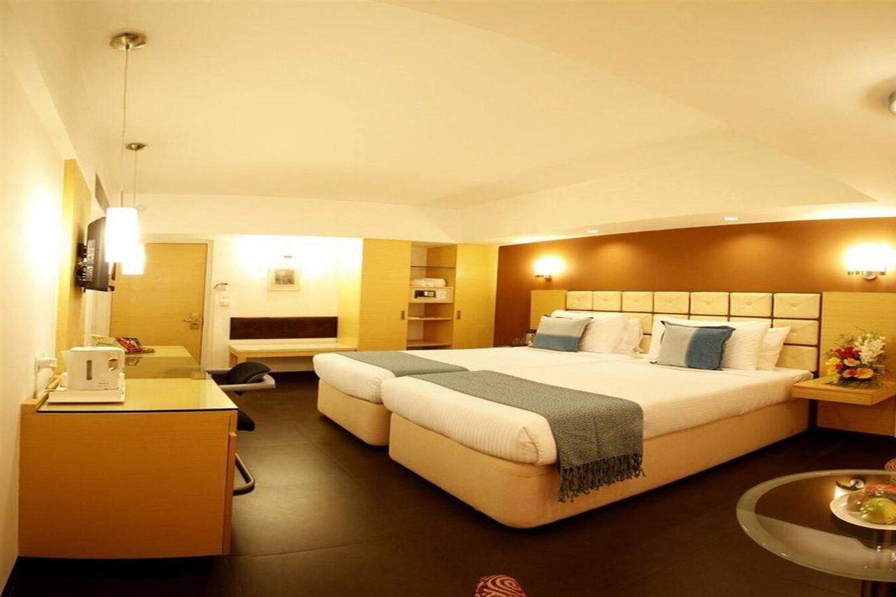 Hotel Sagar Plaza City Centre Púna Exteriér fotografie